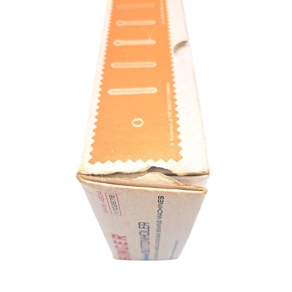 Vintage Singer Professional Buttonholer Vertical Needle Zigzag Machines V102878 - Picture 4 of 9